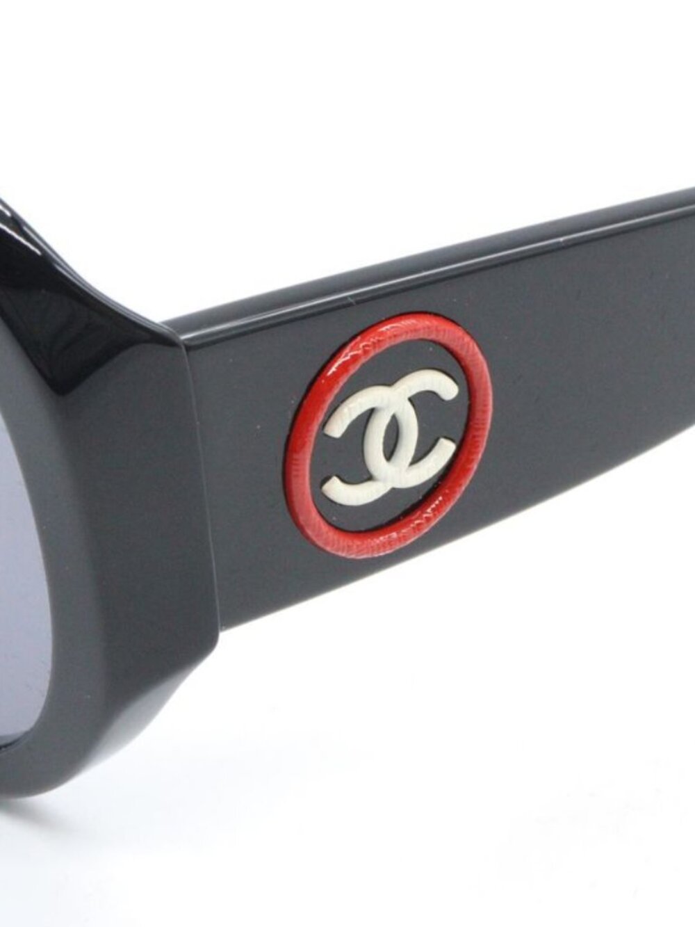 Chanel Sunglasses 501 T8 Black - Picture 5 of 6